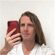 Diseñador gráfico y web senior con más de 25 años de experiencia. Imparto clases de diseño web (WordPress, UX/UI, branding digital