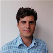 Laureando magistrale in lingue e letterature impartisce lezioni di Inglese, Francese, Spagnolo, storia, letterature