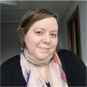 Soy profesora de inglés con una mirada diferente: combino el aprendizaje del idioma con herramientas de bienestar y creatividad.