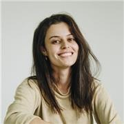 Professora de língua portuguesa e literatura para crianças