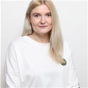 English tutor who teaches students of all ages