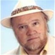 Erfahrener Sprachlehrer mit mehrjähriger Praxis als Sekundarschullehrer unterrichtet Deutsch, Englisch, Französisch