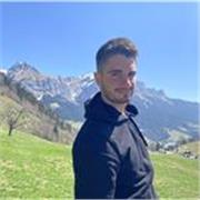 Enseignant d’EPS avec expérience dans l’aide aux devoirs