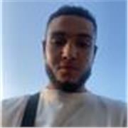 Je propose des cours adaptés à tous les publics, axés sur le plaisir de bouger