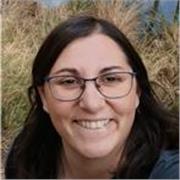 Soy apta para todas las edades y niveles ,llevaba varios años entrenando en el Amics del Básquet,anteriormente a niños de colegio 