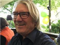 Konversation ist immer der erste Schritt. Konversation ist immer der erste Schritt. Einfache Sätze bilden, darum geht es am Anfang