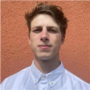 Abiturient, berufstätig in der IT, Vater