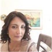 Scrittrice, narratrice ed educatrice, mi occupo di corsi di lettura espressiva e scrittura creativa nel mio centro educativo e formativo