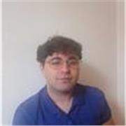 Sono Andrei, uno studente universitario appassionato e determinato, che ha imparato a trasformare le difficoltà in opportunità.