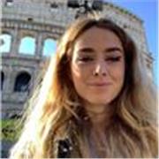 Studentessa universitaria, italiana e madre lingua inglese, con esperienza pluriennale nell'insegnamento di inglese,spagnolo, matematica ed italiano, impartisce lezioni private a bambini e ragazzi di etá compresa fra i 6 ed i 17 anni
