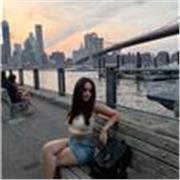 Diplomata al linguistico , certificazione B2 in inglese , corso IELTS, trasferimento negli USA per 8 mesi. Conoscenza ottima