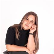 Profesora de Inglés (C1) | Más de 6 años de experiencia internacional
