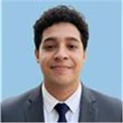 Traductor profesional apasionado por los idiomas, enfocado en enseñar comunicación efectiva, habilidades lingüísticas y comprensió