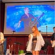 Laureata in Canto Pop rock impartisce lezioni di canto personalizzate