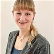Erfahrene Übersetzerin für Deutsch, Englisch und Schwedisch mit hoher Sprachkompetenz