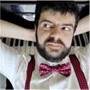 Compositore diplomato impartisce lezioni di Composizione, Armonia, Songwriting ecc