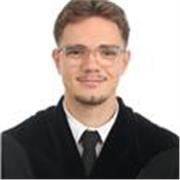 Entrenador personal licenciado en CAFD, con experiencia real, ofrece entrenamiento online adaptado a cualquier nivel y objetivo.