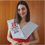 Profesora titulada en Bellas Artes, imparte clases de dibujo, pintura, etc. Cuento con más de dos años de experiencia.