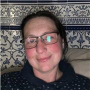 Hi ich bin Cindy und bin Deutsche Muttersprachlerin, ich helfe jedem der die Deutsche Sprache lernen oder verbessern möchte!