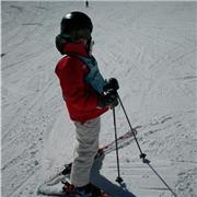 Tengo 18 años y recien sacado el bachillerato y la selectividad puedo dar clases de diferentes materias sobre todo a alumnos de la eso y primaria o incluso bachillerato. Materias 1que puedo enseñar: mates,fisica,quimica,historia de españa,lengua castellan