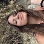 Professoressa di Lettere offre ripetizioni private e aiuto compiti.