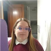 Profesora de apoyo escolar de primaria