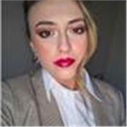 Dottoressa in Farmacia e dottoranda in chimica organica impartisce lezioni di chimica e materie affini all'ambito farmaceutico