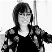 Assistante digitale, propose une aide aux devoirs et un soutien scolaire pour le collège toutes matières