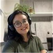 Professora de inglês particular para alunos a partir de 15 anos. 