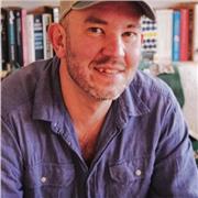 Lehrer: 20 Jahre Erfahrung. Native Speaker. Erfahrung als Lehrer und Prüfer beim British Council