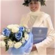 Sono madrelingua Italiana e araba (Egitto). Sono disponibile ad aiutare i bambini che hanno difficoltà con l'italiano.