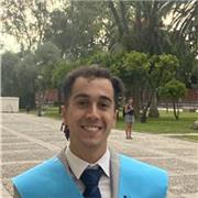 Profesor titulado en Estudios Ingleses, con Máster de Profesorado y más de 5 años de experiencia impartiendo clases.