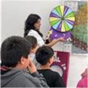 Soy maestra de nivel primario, brindo asistencia en todas las materias, con especialización en matemáticas, lengua y c. sociales