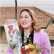 Offro lezioni private a chiunque abbia bisogno di aiuto con l’inglese! Sia che abbiate voglia di imparare una nuova lingua, sia che vi dobbiate preparare per un esame.