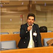 Sono uno studente diplomato presso il Liceo Classico Vitruvio Pollione di Formia.
Attualmente frequento il quarto anno della facoltà di Giurisprudenza nell'università degli studi di cassino e del Lazio Meridionale, per tanto ho competenze in merito al dir