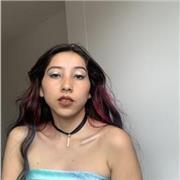 Profesora de diseño gráfico y artes plásticas