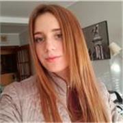 Soy graduada en Lenguas Extranjeras con Máster en Profesorado de Inglés, apasionada por trabajar con niños y jóvenes.
