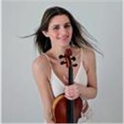 Violinista laureata al Conservatorio: corsi personalizzati per bambini, adulti e appassionati di musica.