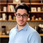 4 Jahre IT-Erfahrung in USA bei einer IT Firma und als Code Reviewer. English / Spanish