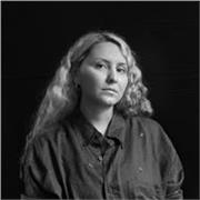 Digital retoucher professionista offre lezioni di Photoshop