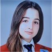 Estudiante de Derecho que ofrece clases particulares para alumnos desde Infantil hasta Bachillerato. Me adapto a cualquier materia