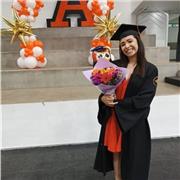 Maestra de inglés con experiencia en expresión oral y escrita , enseñanza estilo sistema Montessori y también para adultos