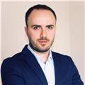 Lise ve üniversitelere giriş sınavlarına, hedef grup olarak çocuk ve yetişkin her yaştan öğrencilere ingilizce dersler veriyorum