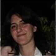 Estudiante de 1º de carrera, Hablante francés desde los 4 años. Educación completa en colegio francés, nota PAU francés: 9’5/10