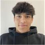 Allenatore di calcio, praticante la categoria di Promozione come giocatore, offre allenamenti personalizzati online