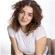 Mi offro per aiutare bambini e ragazzi nello svolgimento dei compiti e nello studio, con disponibilità in presenza.