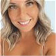 Maestra titulada con más de 9 años de experiencia dando clases de primaria. Dinámica y resolutiva. 