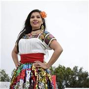 Maestra de danza folclórica de 6 a 99 años