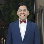 Profesor de inglés con experiencia en clases dinámicas para niños, jóvenes y adultos