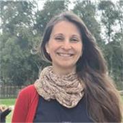 Profesora en Eduacion Primaria, especializada en educación de primer ciclo